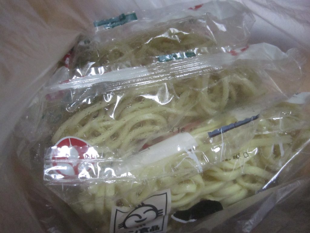 沖縄そば屋・専門店には長らく行ってないが自宅で食べている買い物写真